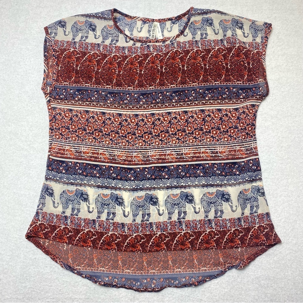 Live 4 Truth Top Women’s M Elephant Floral India Art Boho High Low Short Sleeve